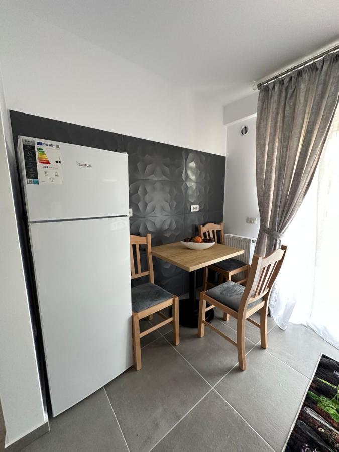 Apartamente Arinis Gura Humorului Luaran gambar