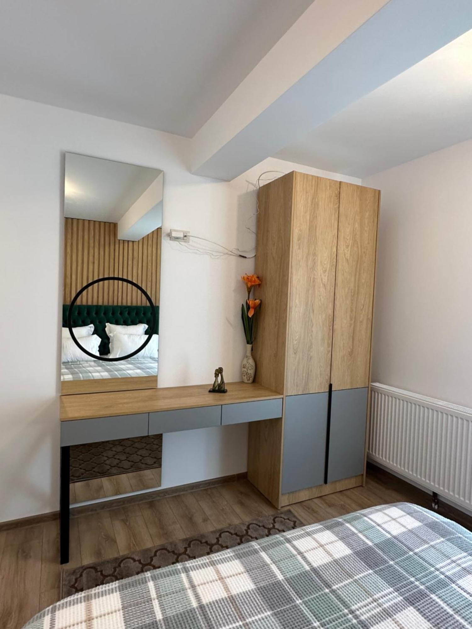 Apartamente Arinis Gura Humorului Luaran gambar